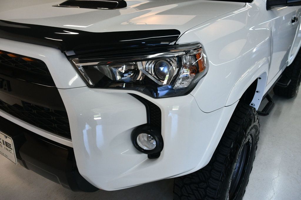 2020 Toyota 4Runner Venture Special Edition 4WD photo 9