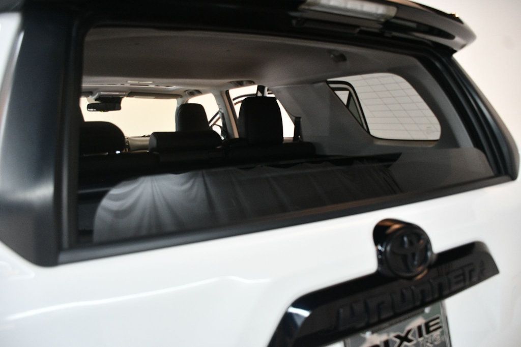 2020 Toyota 4Runner Venture Special Edition 4WD photo 17