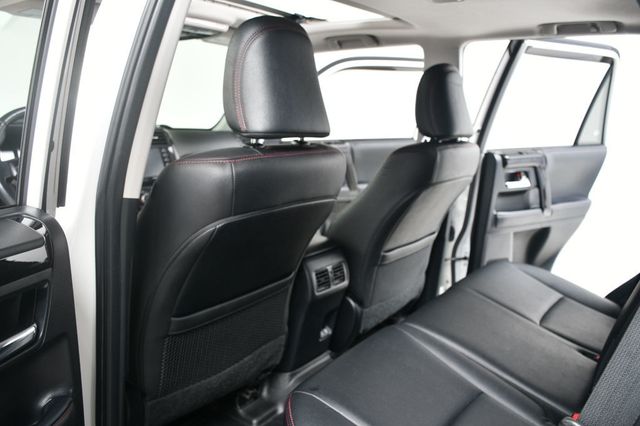 2020 Toyota 4Runner Venture 4WD - 22904745 - 34