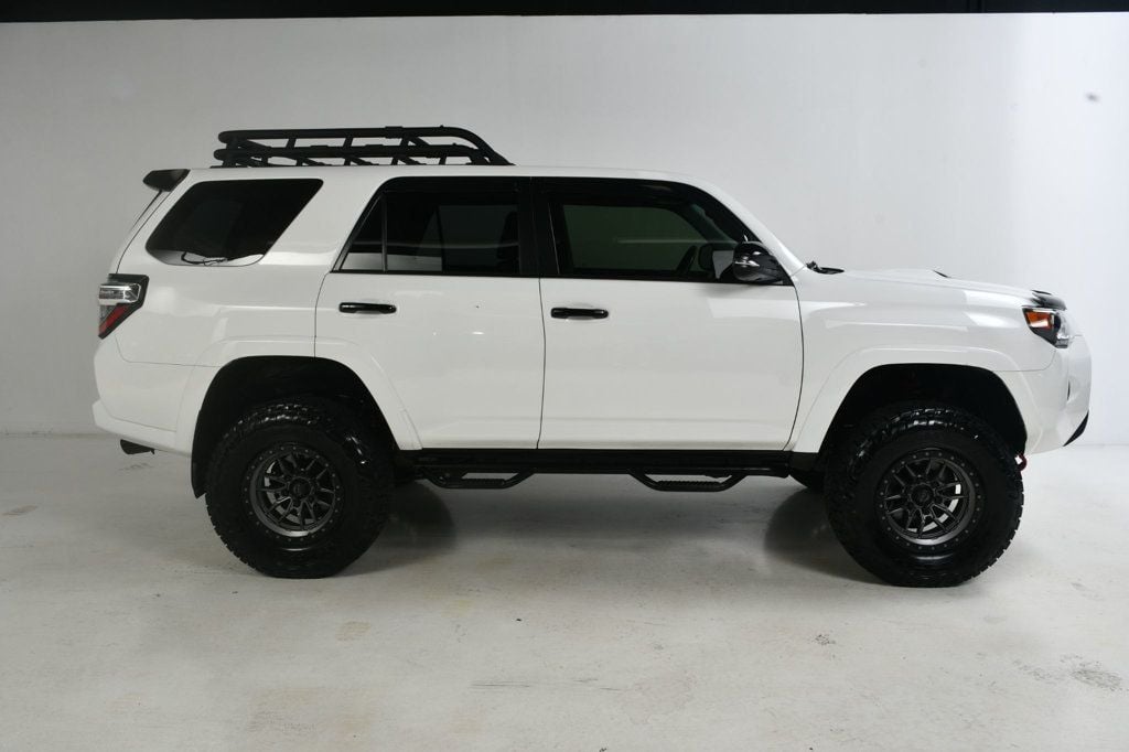 2020 Toyota 4Runner Venture Special Edition 4WD photo 2