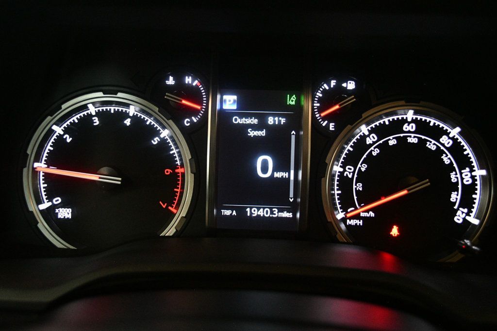 2020 Toyota 4Runner Venture Special Edition 4WD photo 43