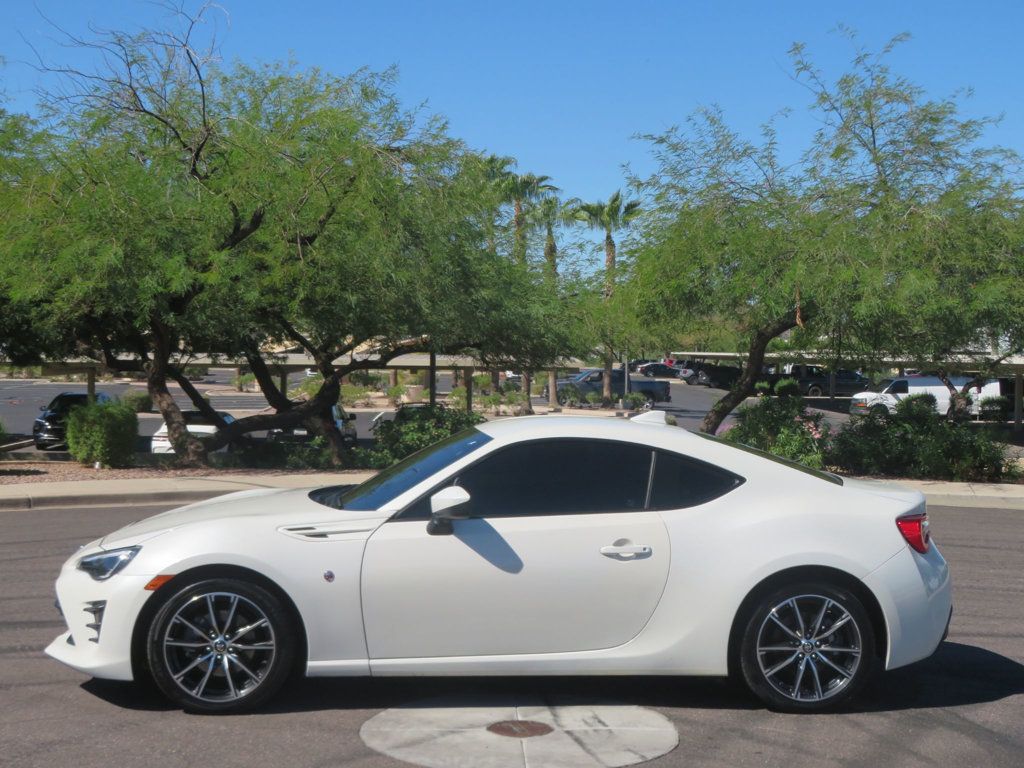 2020 Toyota 86 TOYOTA 86 SALVAGE TITLE EXTAR CLEAN LOW MILES 6SPEED MANUAL  - 23090667 - 1