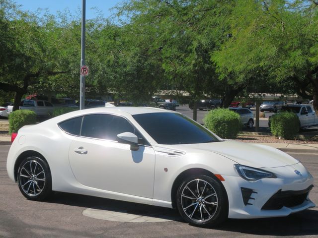 2020 Toyota 86 TOYOTA 86 SALVAGE TITLE EXTAR CLEAN LOW MILES 6SPEED MANUAL  - 23090667 - 3