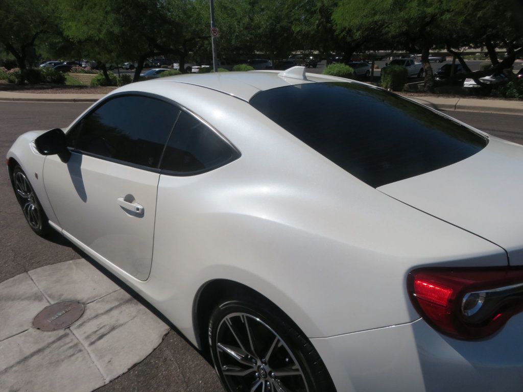 2020 Toyota 86 TOYOTA 86 SALVAGE TITLE EXTAR CLEAN LOW MILES 6SPEED MANUAL  - 23090667 - 6