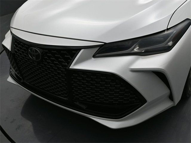 2020 Toyota Avalon Touring photo 13