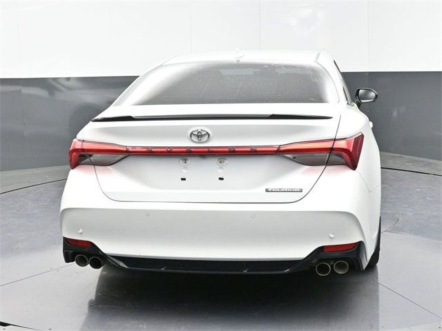2020 Toyota Avalon Touring photo 18