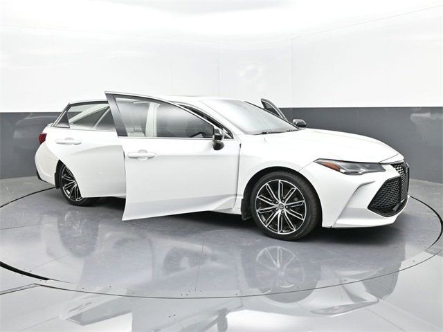 2020 Toyota Avalon Touring photo 25