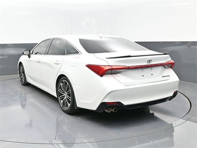 2020 Toyota Avalon Touring photo 3