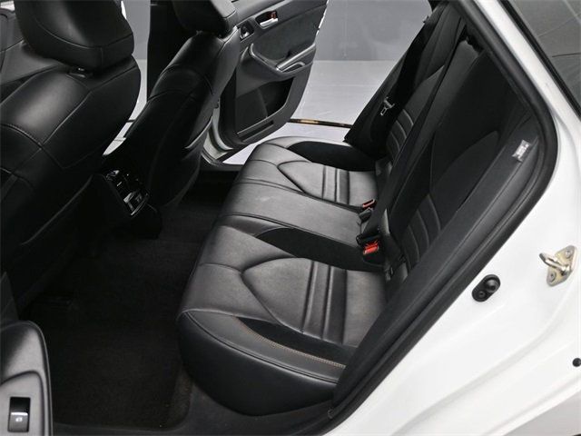 2020 Toyota Avalon Touring photo 6