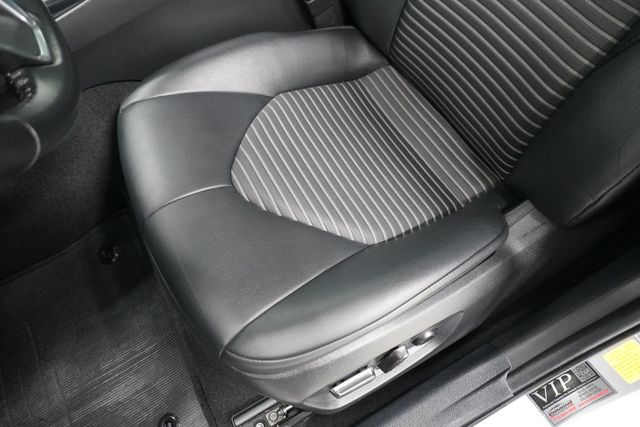 2020 Toyota Camry  - 22928541 - 10