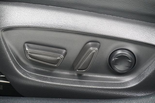 2020 Toyota Camry  - 22928541 - 13