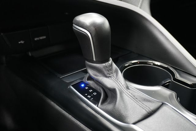 2020 Toyota Camry  - 22928541 - 18