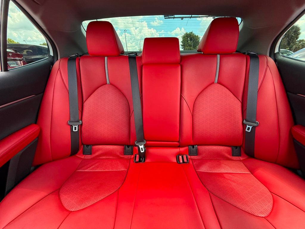 2020 Toyota Camry **CAMRY XSE**WHITE ON RED LEATHER**PANORAMIC**1 OWNER*LOW MILES* - 23016610 - 18