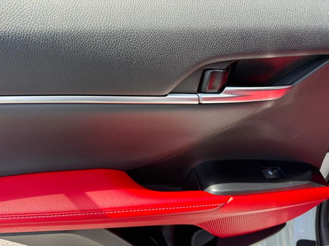 2020 Toyota Camry **CAMRY XSE**WHITE ON RED LEATHER**PANORAMIC**1 OWNER*LOW MILES* - 23016610 - 24