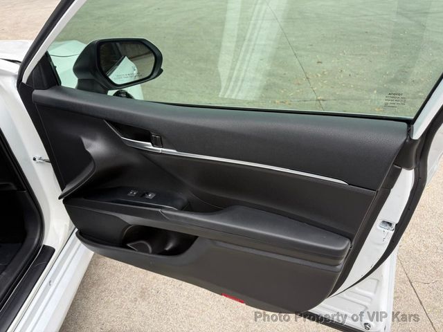 2020 Toyota Camry LE Automatic - 22963317 - 12