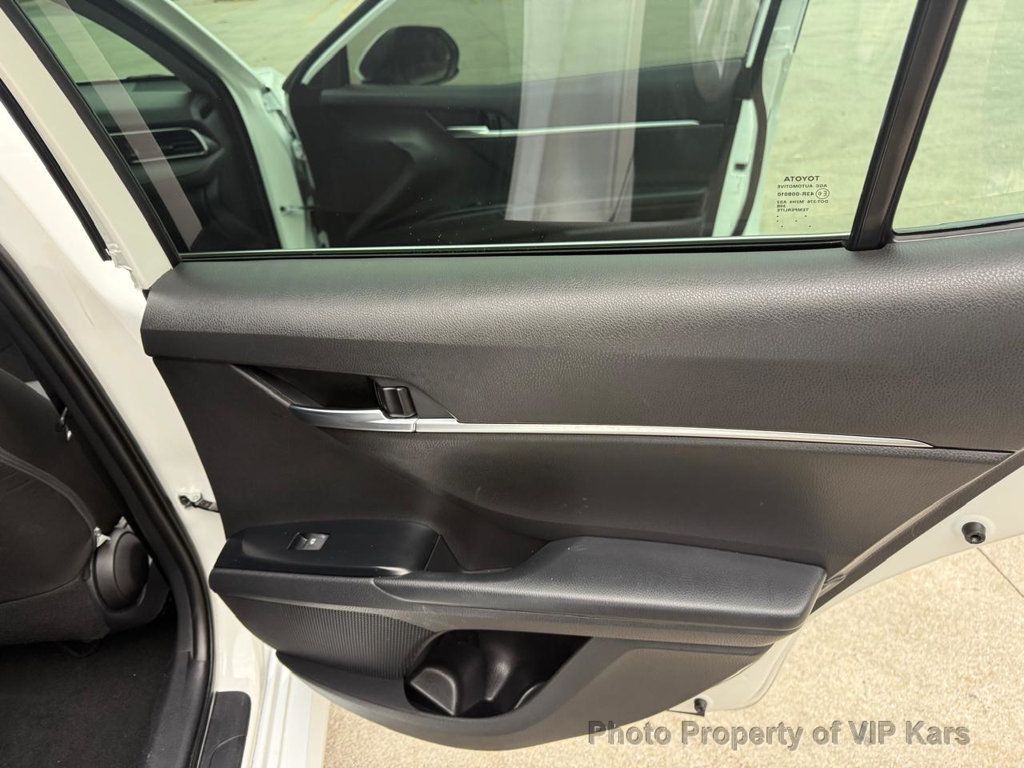 2020 Toyota Camry LE Automatic - 22963317 - 14