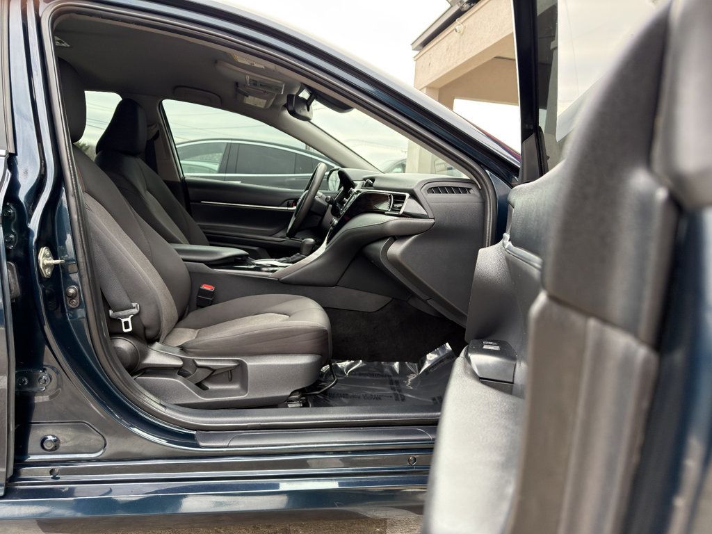 2020 Toyota Camry LE Automatic - 22964932 - 15