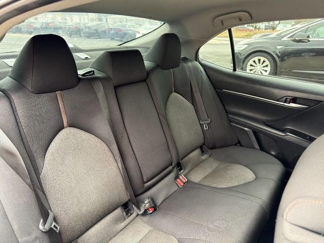 2020 Toyota Camry LE Automatic - 22964932 - 19