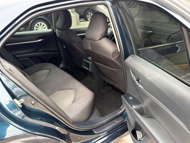 2020 Toyota Camry LE Automatic - 22964932 - 20