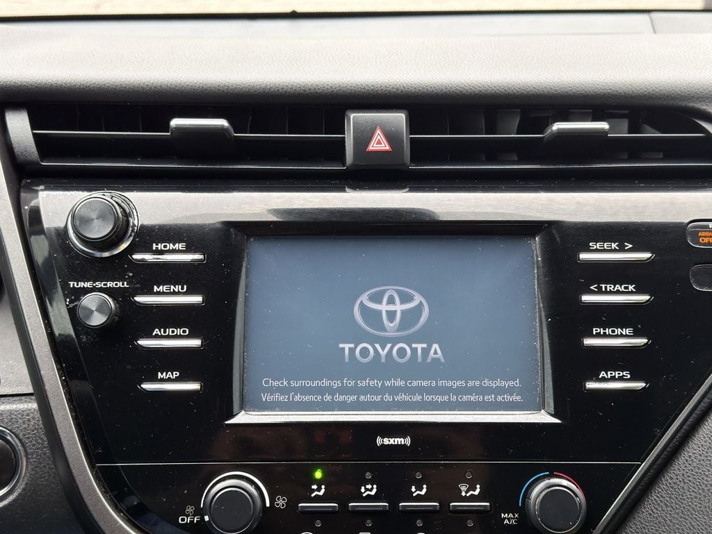 2020 Toyota Camry LE Automatic - 22964932 - 24