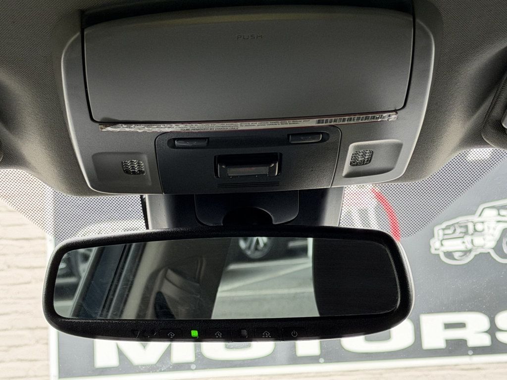 2020 Toyota Camry LE Automatic - 22964932 - 31