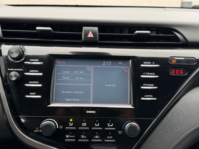 2020 Toyota Camry LE Automatic - 22964932 - 33