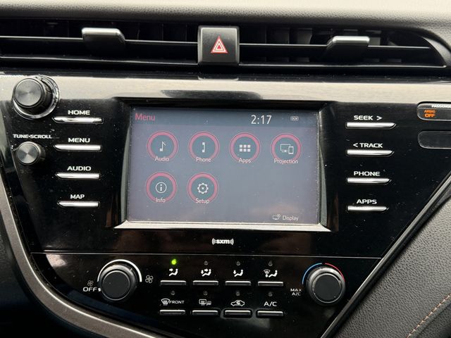 2020 Toyota Camry LE Automatic - 22964932 - 34