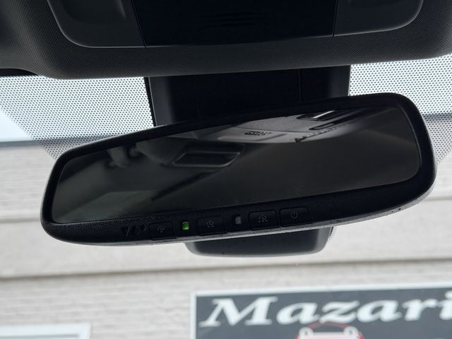 2020 Toyota Camry LE Automatic - 22964932 - 39