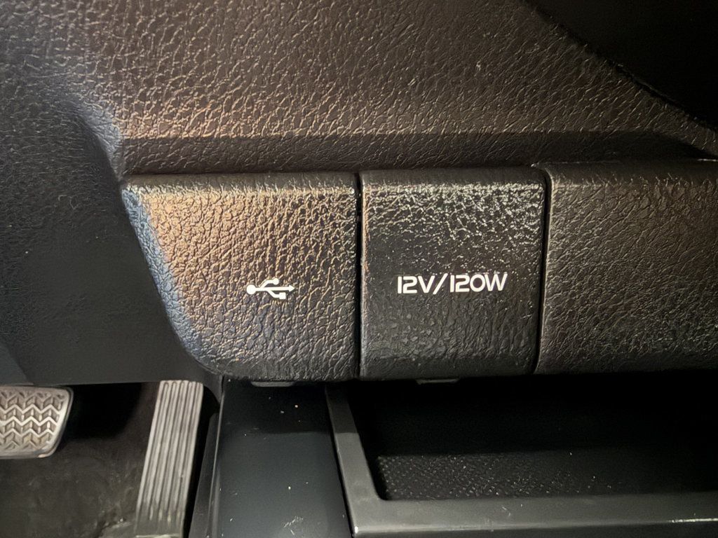 2020 Toyota Camry LE Automatic - 22964932 - 40