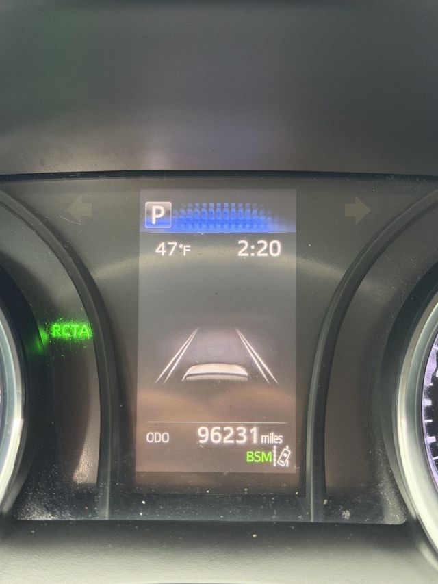 2020 Toyota Camry LE Automatic - 22964932 - 42