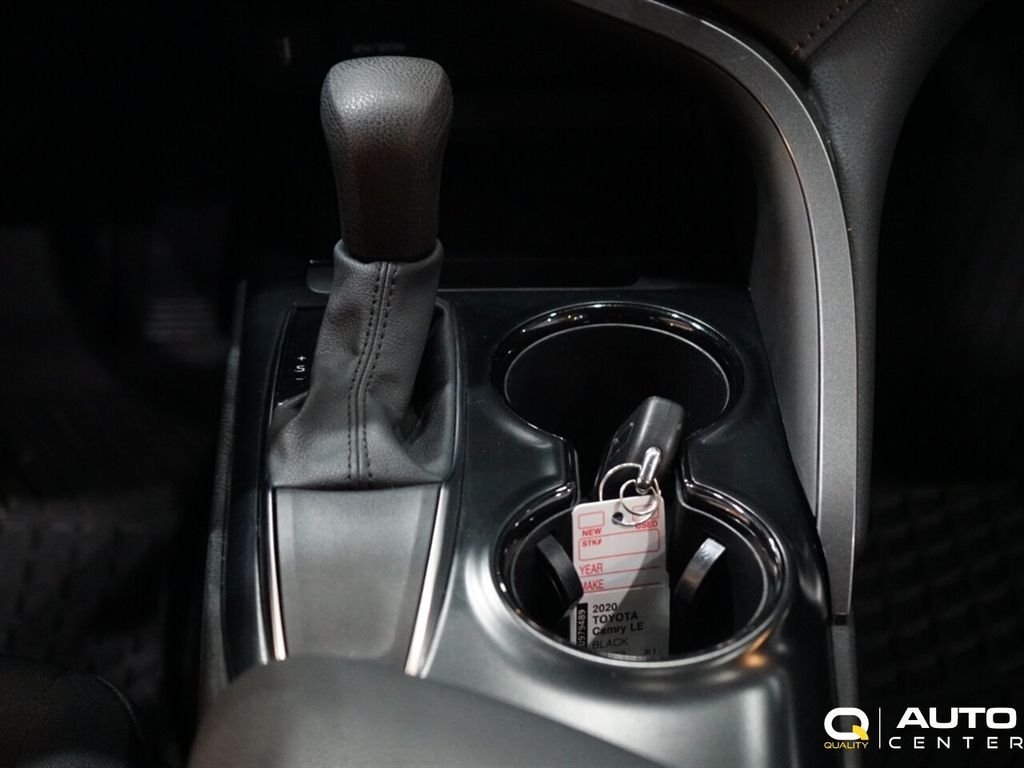 2020 Toyota Camry LE Automatic - 23028696 - 17