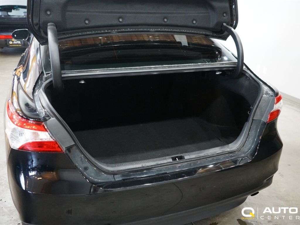 2020 Toyota Camry LE Automatic - 23028696 - 25