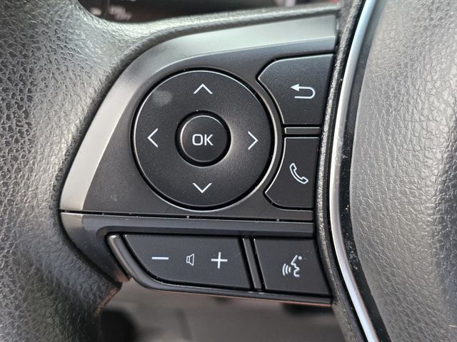 2020 Toyota Camry LE Automatic - 22985437 - 18