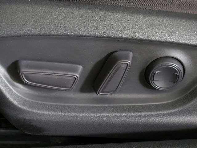 2020 Toyota Camry LE Automatic - 23011438 - 29