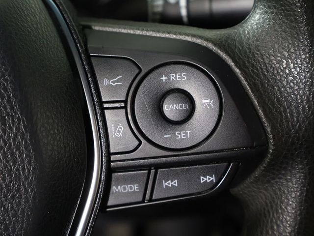 2020 Toyota Camry LE Automatic - 23011438 - 39