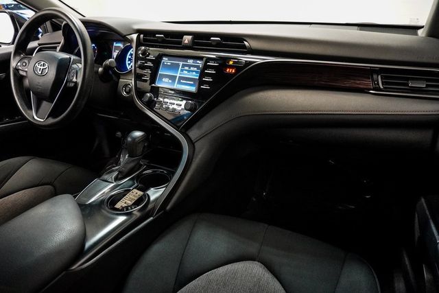 2020 Toyota Camry LE Automatic - 22937844 - 10