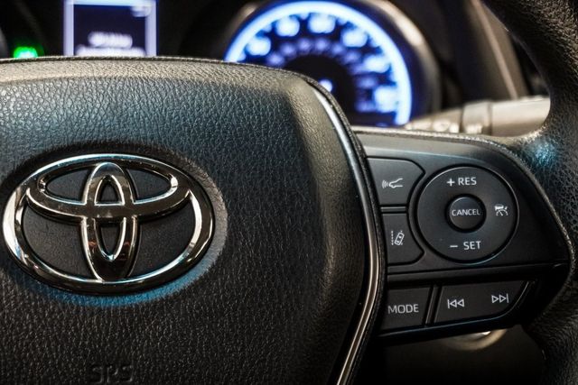 2020 Toyota Camry LE Automatic - 22937844 - 14