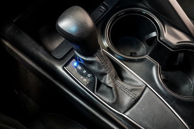 2020 Toyota Camry LE Automatic - 22937844 - 22