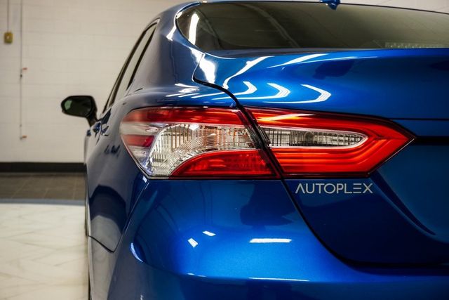 2020 Toyota Camry LE Automatic - 22937844 - 35