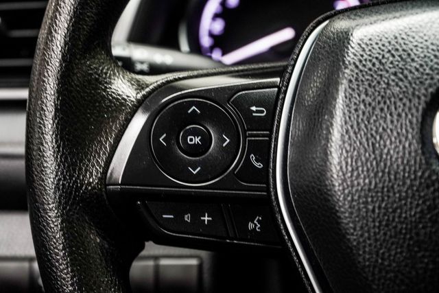 2020 Toyota Camry LE Automatic - 22942161 - 24