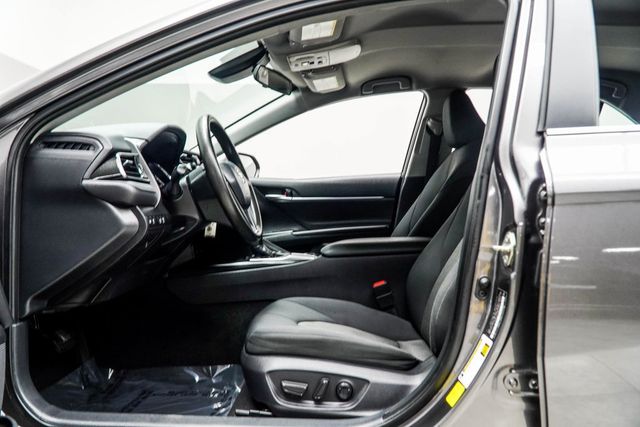2020 Toyota Camry LE Automatic - 22942161 - 31