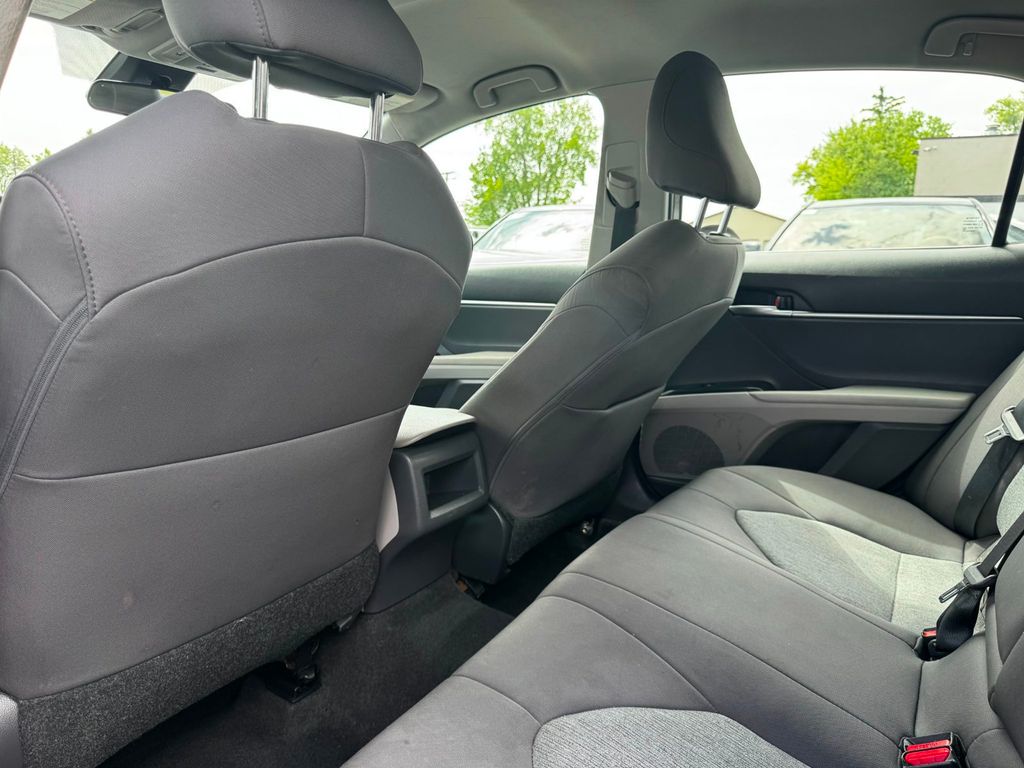 2020 Toyota Camry LE Automatic - 23029666 - 11