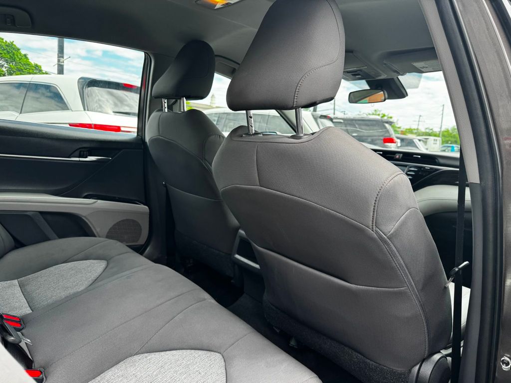 2020 Toyota Camry LE Automatic - 23029666 - 13