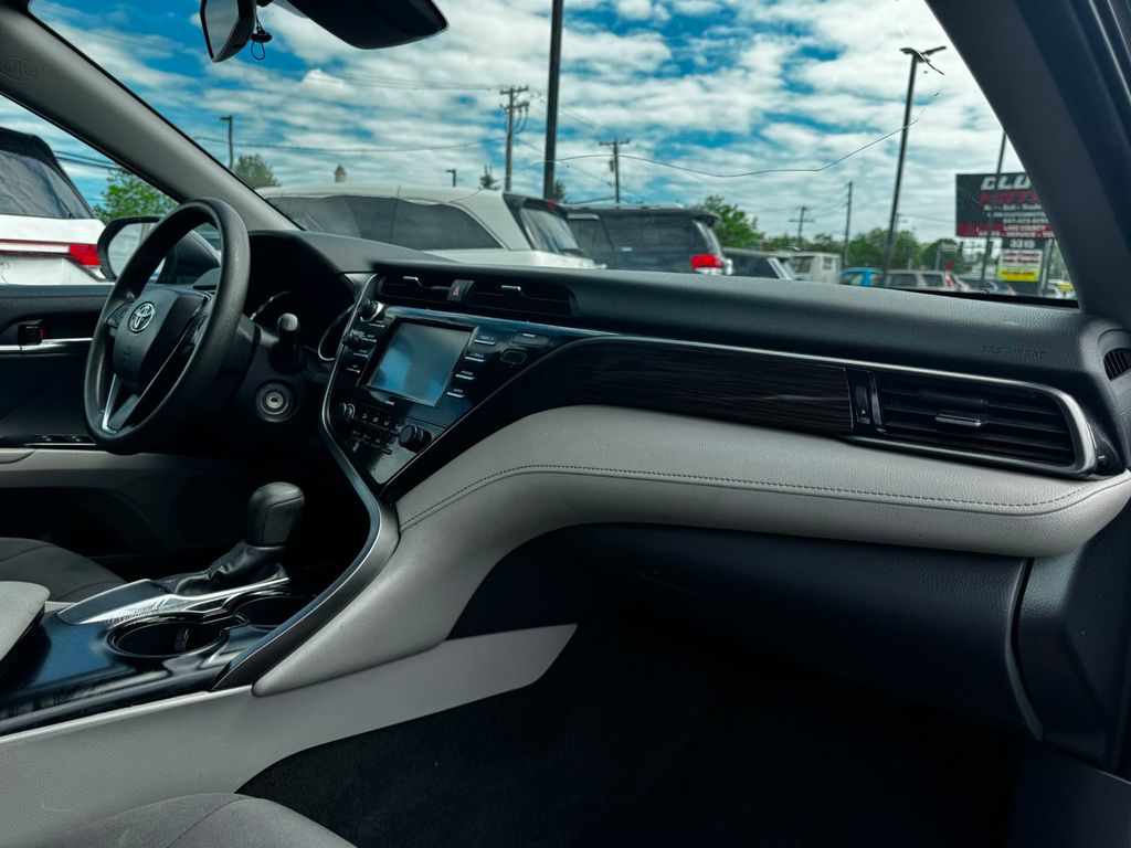 2020 Toyota Camry LE Automatic - 23029666 - 15