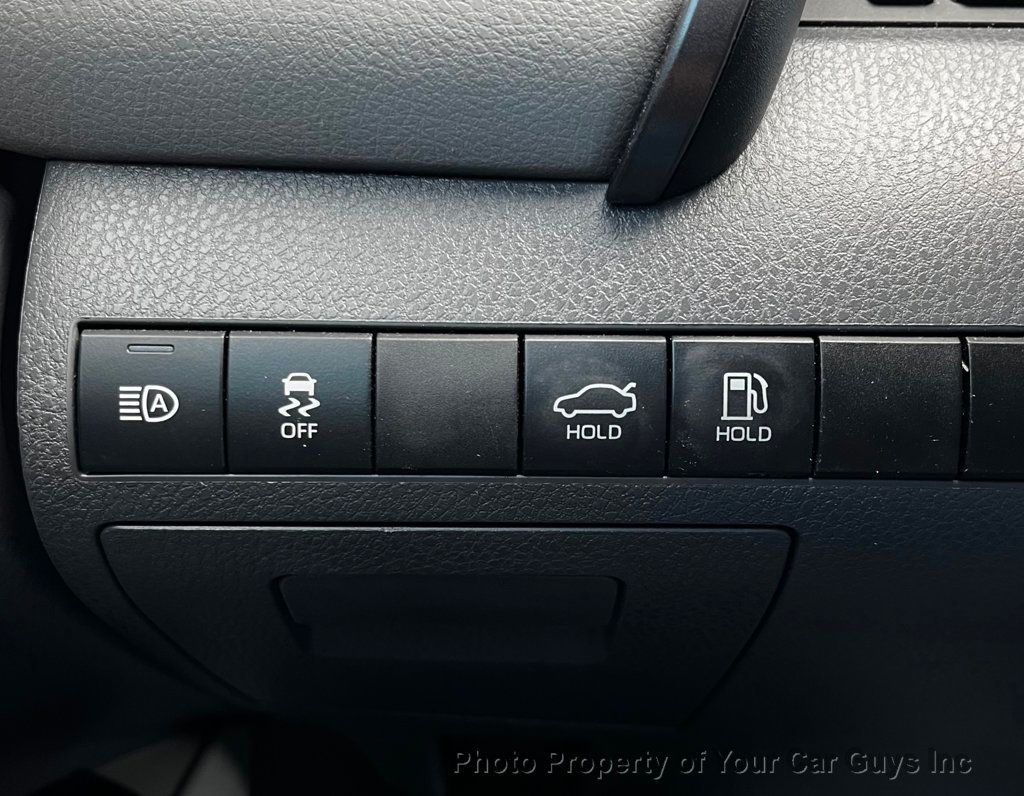 2020 Toyota Camry LE Automatic - 23047675 - 26