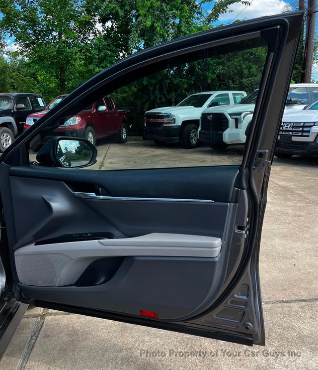 2020 Toyota Camry LE Automatic - 23047675 - 28