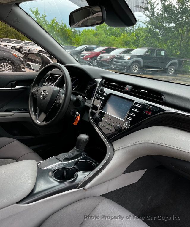 2020 Toyota Camry LE Automatic - 23053318 - 16