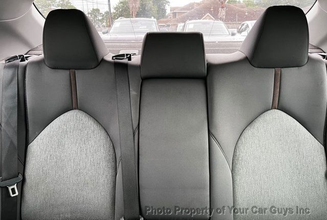 2020 Toyota Camry LE Automatic - 23053318 - 21
