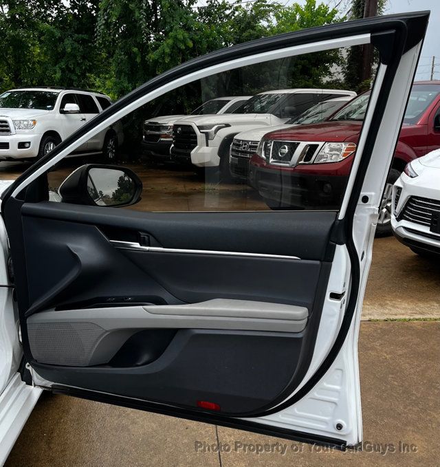 2020 Toyota Camry LE Automatic - 23053318 - 25