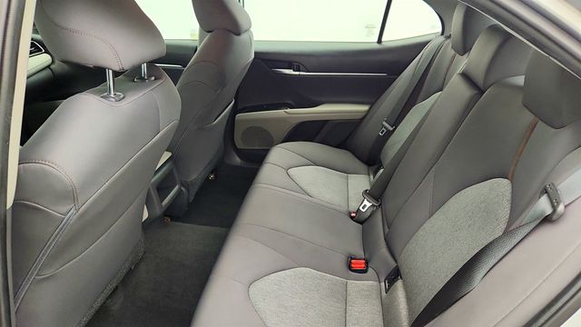 2020 Toyota Camry LE Automatic AWD w/ Apple CarPlay Integration - 22996823 - 17